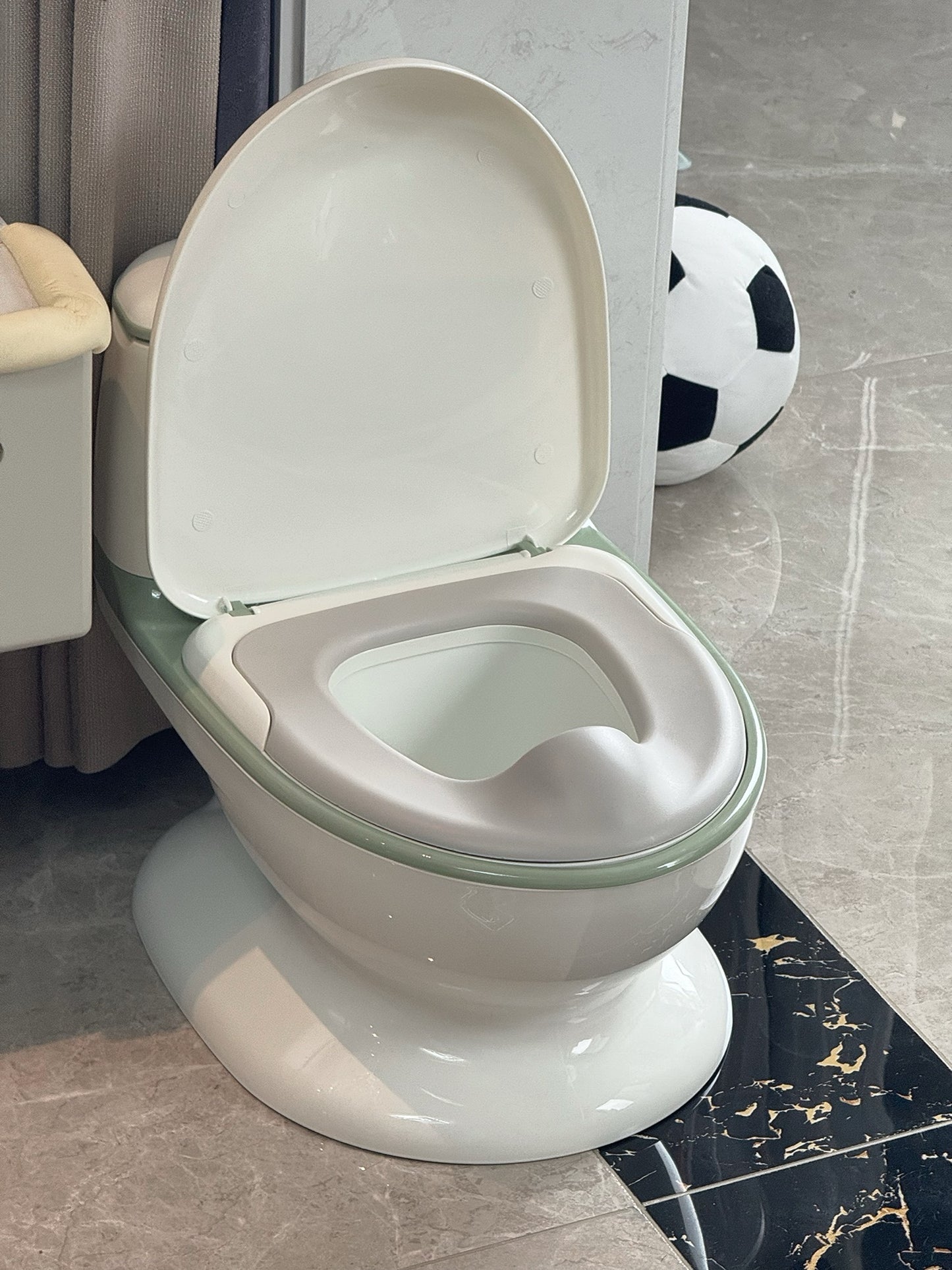 🧸 MonToyLet – Le pot d’apprentissage qui facilite la propreté