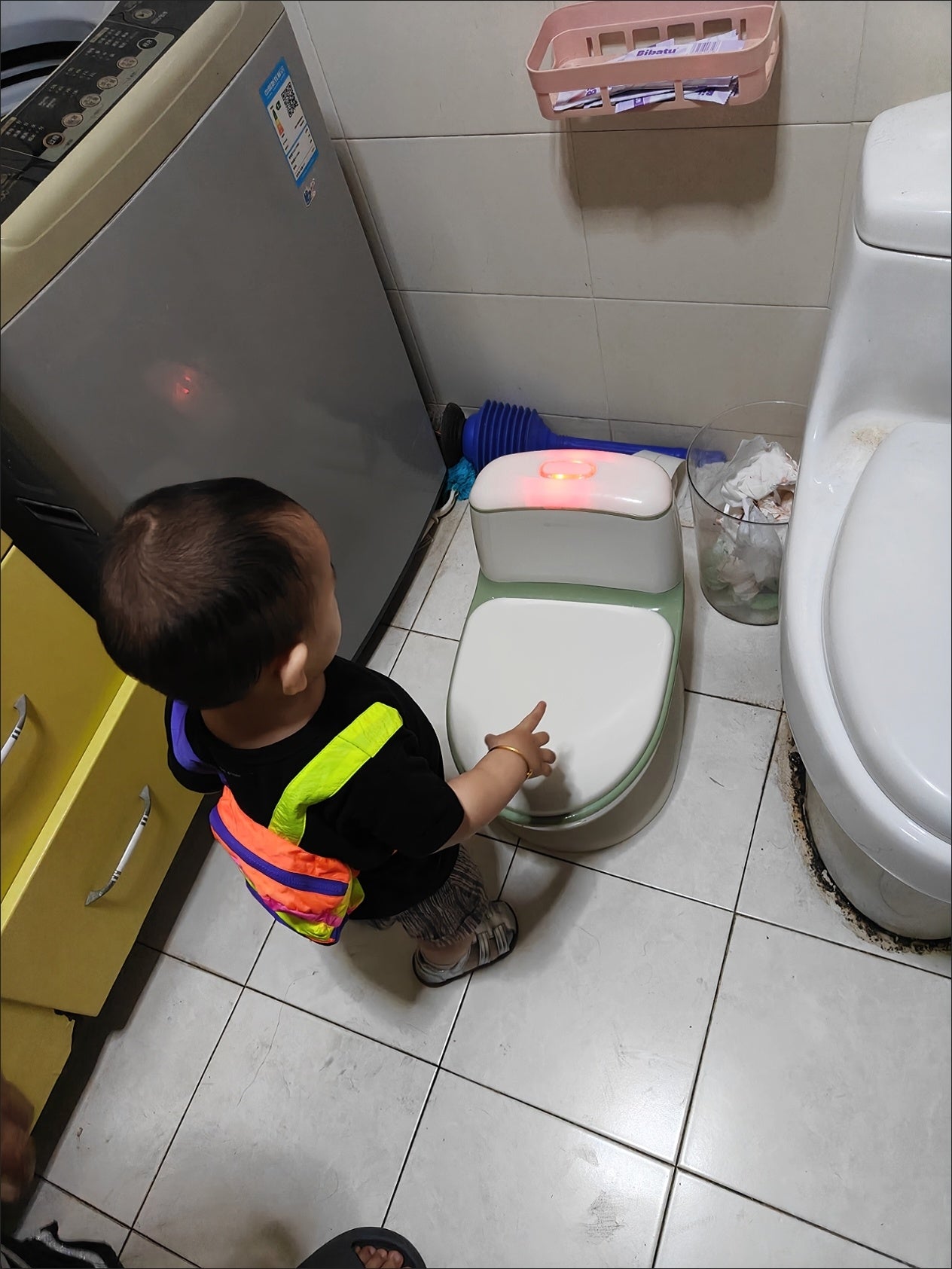 🧸 MonToyLet – Le pot d’apprentissage qui facilite la propreté